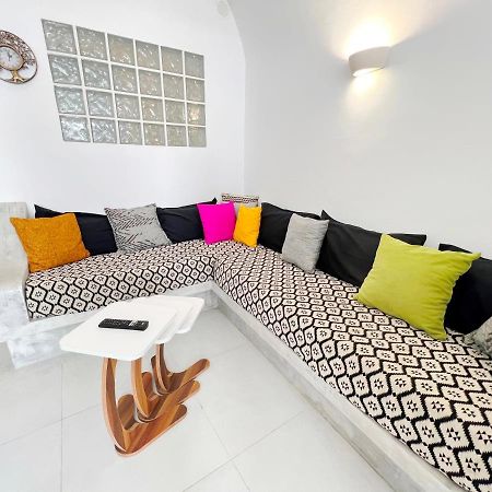 Villa Poli Cave House Santorini à Fira  Extérieur photo