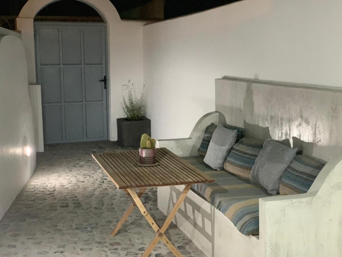 Villa Poli Cave House Santorini à Fira  Extérieur photo
