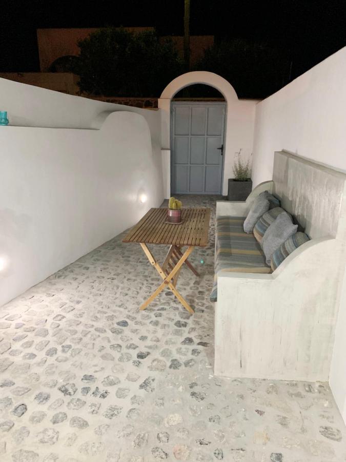 Villa Poli Cave House Santorini à Fira  Extérieur photo